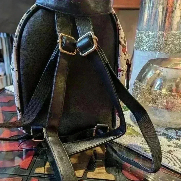 Mini Disney's Mickey Mouse Backpack - Picture 6 of 10